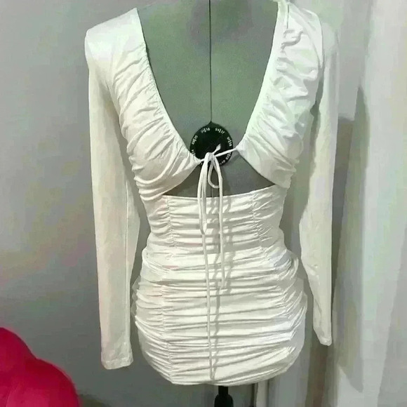 That’s so fetch white long sleeve mini dress - Picture 1 of 4